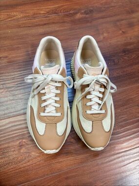 Sorel Women's Tan and Cream Lace-Up Sneakers